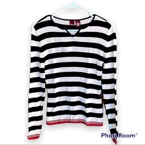 🖤✨Merona long sleeve v neck sweater